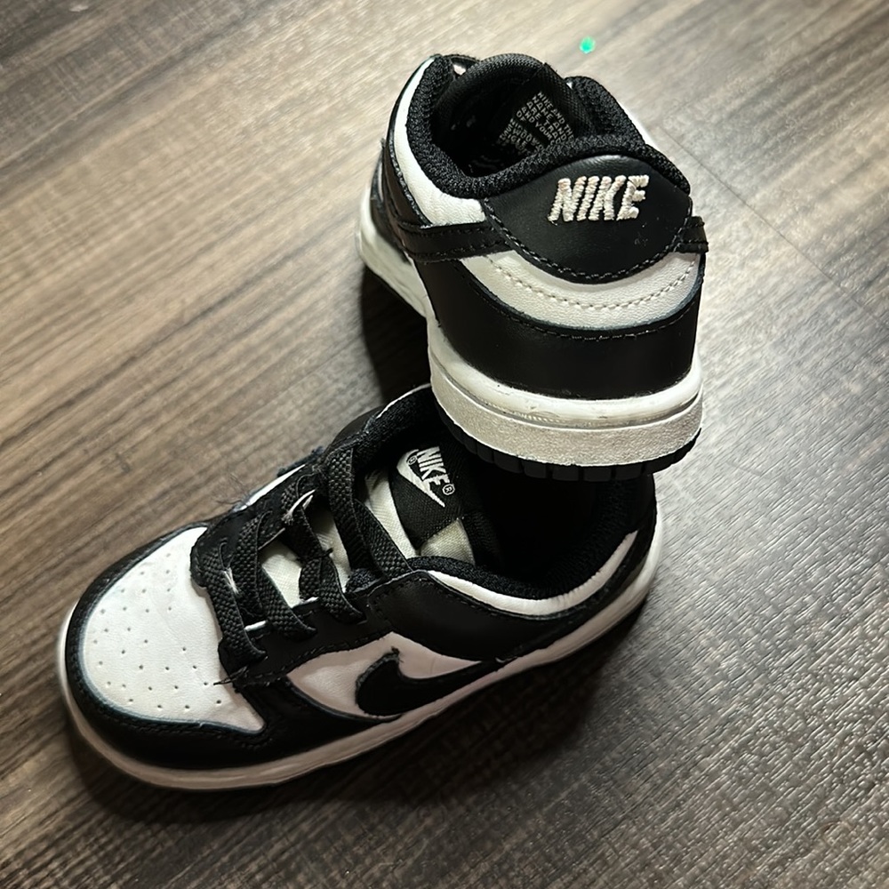 Panda Dunks - Picture 3 of 3